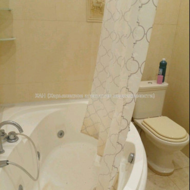 Продам квартиру, Соборности Украины ул. , 3  ком., 105 м², капитальный ремонт 