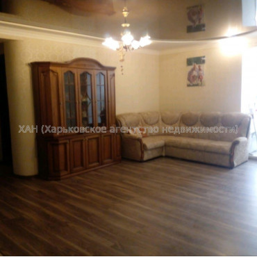 Продам квартиру, Соборности Украины ул. , 3  ком., 105 м², капитальный ремонт 