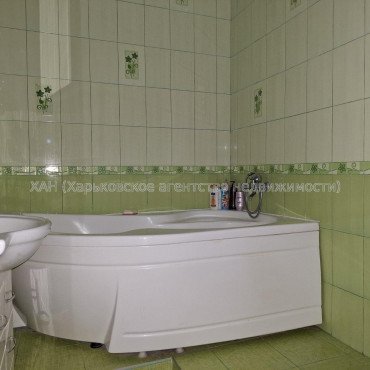 Продам квартиру, Академика Павлова ул. , 3  ком., 118.50 м², частичный ремонт 