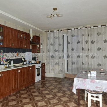 Продам квартиру, Академика Павлова ул. , 3  ком., 118.50 м², частичный ремонт 