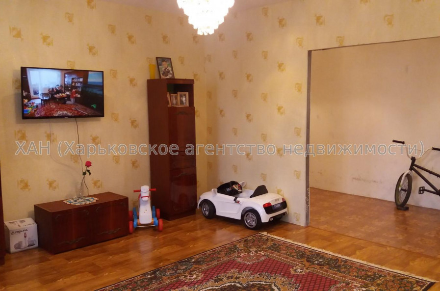 Продам квартиру, Академика Павлова ул. , 3  ком., 118.50 м², частичный ремонт 