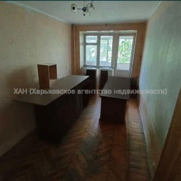 Продам квартиру, Клочковская ул. , 186Б , 2 кім., 48 м², советский ремонт 