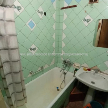 Продам квартиру, Клочковская ул. , 186Б , 2 кім., 48 м², советский ремонт 