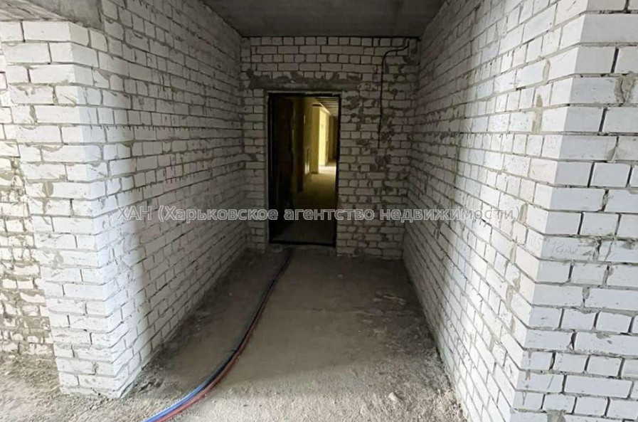 Продам квартиру, Шевченковский пер. , 1 кім., 54 м², без внутренних работ 