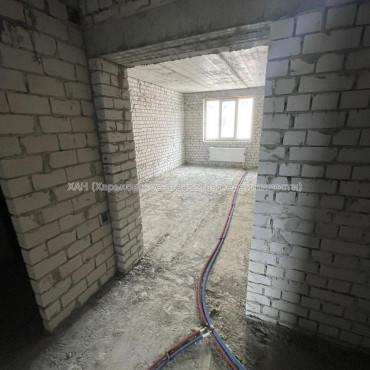 Продам квартиру, Шевченковский пер. , 1 кім., 54 м², без внутренних работ 