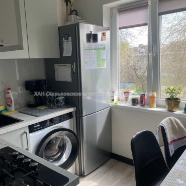 Продам квартиру, Жасминовый б-р , 2 кім., 43.60 м², косметический ремонт 
