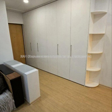 Продам квартиру, Победы просп. , 3  ком., 65.20 м², капитальный ремонт 