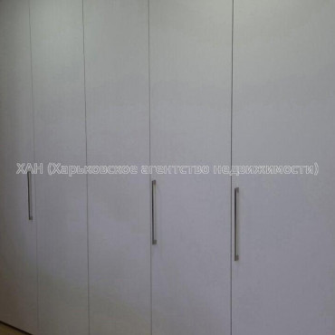 Продам квартиру, Победы просп. , 3  ком., 65.20 м², капитальный ремонт 