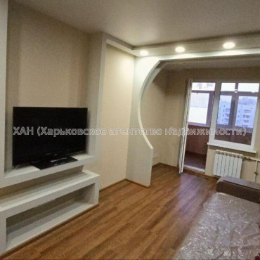 Продам квартиру, Победы просп. , 3  ком., 65.20 м², капитальный ремонт 