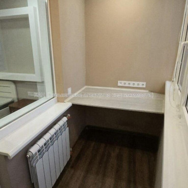 Продам квартиру, Победы просп. , 3  ком., 65.20 м², капитальный ремонт 