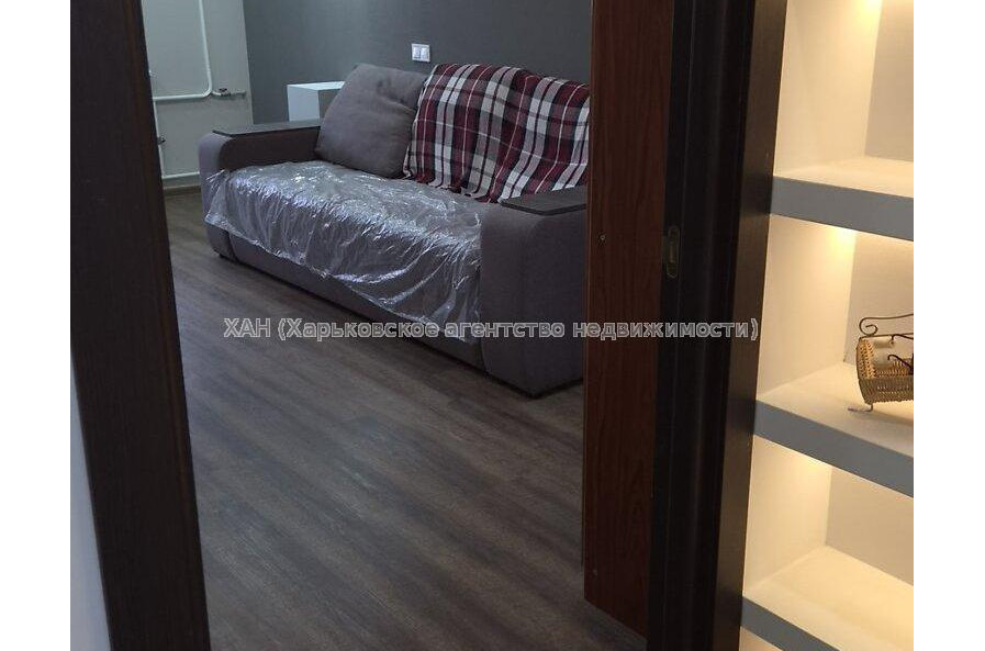 Продам квартиру, Победы просп. , 3  ком., 65.20 м², капитальный ремонт 