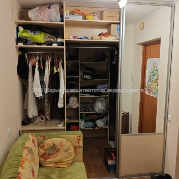 Продам квартиру, Залесская ул. , 2 кім., 55.60 м², советский ремонт 