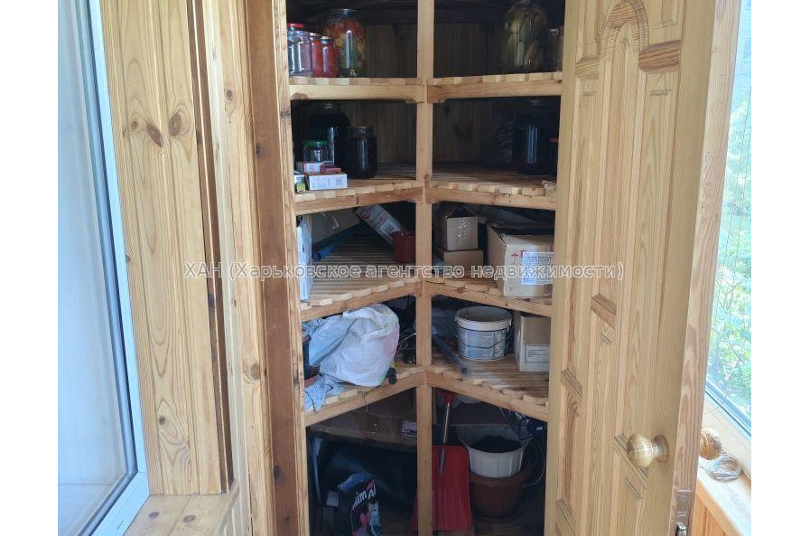 Продам квартиру, Залесская ул. , 2 кім., 55.60 м², советский ремонт 