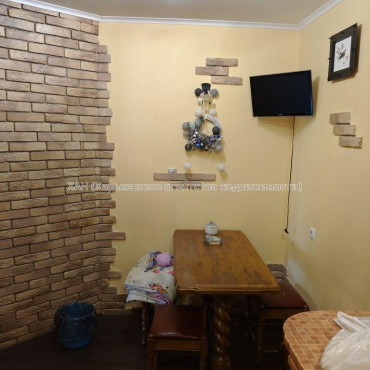 Продам квартиру, Залесская ул. , 2 кім., 55.60 м², советский ремонт 