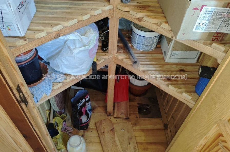 Продам квартиру, Залесская ул. , 2 кім., 55.60 м², советский ремонт 