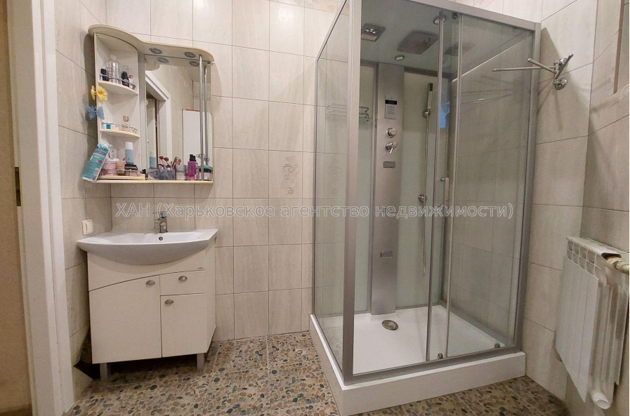 Продам квартиру, Дарвина ул. , 3 кім., 75 м², евроремонт 