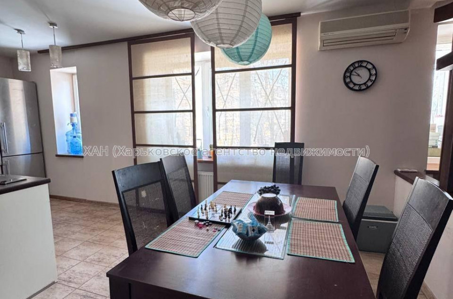 Продам квартиру, 23 Августа ул. , 3 кім., 114 м², авторский дизайн 