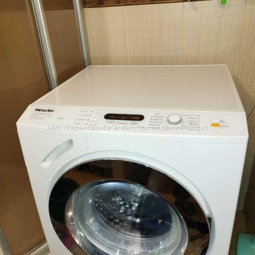 Продам квартиру, 23 Августа ул. , 3 кім., 114 м², авторский дизайн 