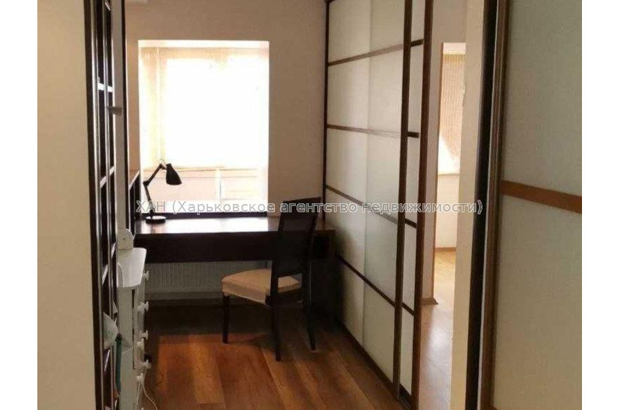 Продам квартиру, 23 Августа ул. , 3 кім., 114 м², авторский дизайн 