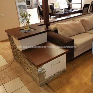 Продам квартиру, 23 Августа ул. , 3 кім., 114 м², авторский дизайн 