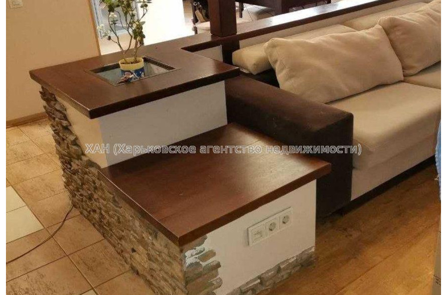 Продам квартиру, 23 Августа ул. , 3 кім., 114 м², авторский дизайн 