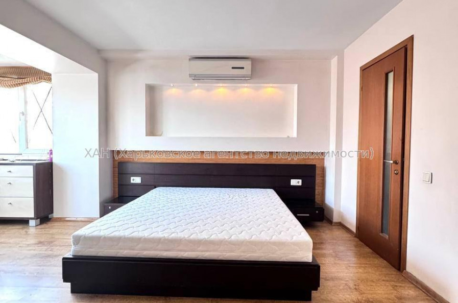 Продам квартиру, 23 Августа ул. , 3 кім., 114 м², авторский дизайн 