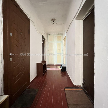 Продам квартиру, Защитников Неба ул. , 1 кім., 12 м², советский ремонт 