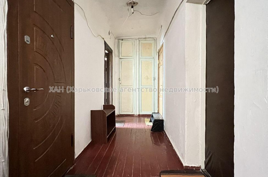 Продам квартиру, Защитников Неба ул. , 1 кім., 12 м², советский ремонт 