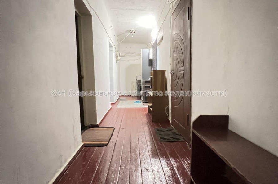 Продам квартиру, Защитников Неба ул. , 1 кім., 12 м², советский ремонт 