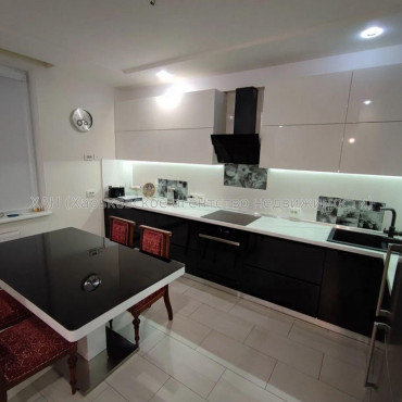 Продам квартиру, Юбилейный просп. , 3  ком., 105.40 м², евроремонт 