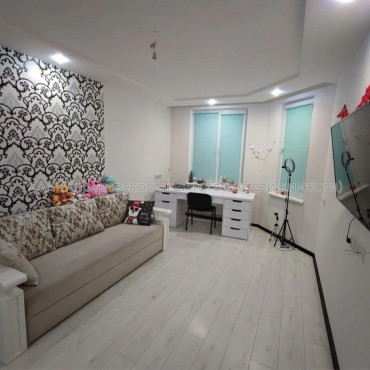 Продам квартиру, Юбилейный просп. , 3  ком., 105.40 м², евроремонт 