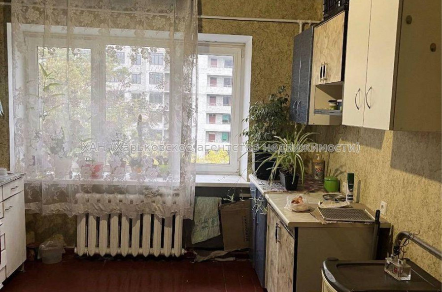 Продам квартиру, Шекспира пер. , 1 кім., 12 м², советский ремонт 