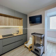 Продам квартиру, Мира ул. , 3 кім., 74 м², евроремонт 