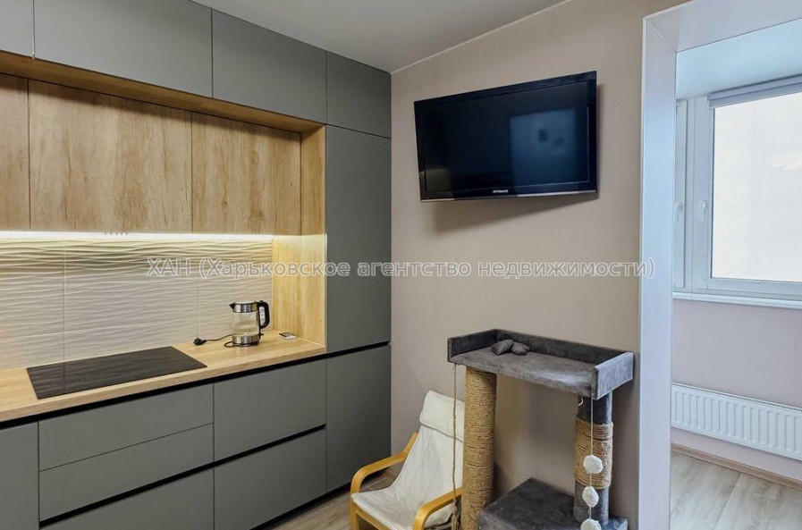 Продам квартиру, Мира ул. , 3 кім., 74 м², евроремонт 