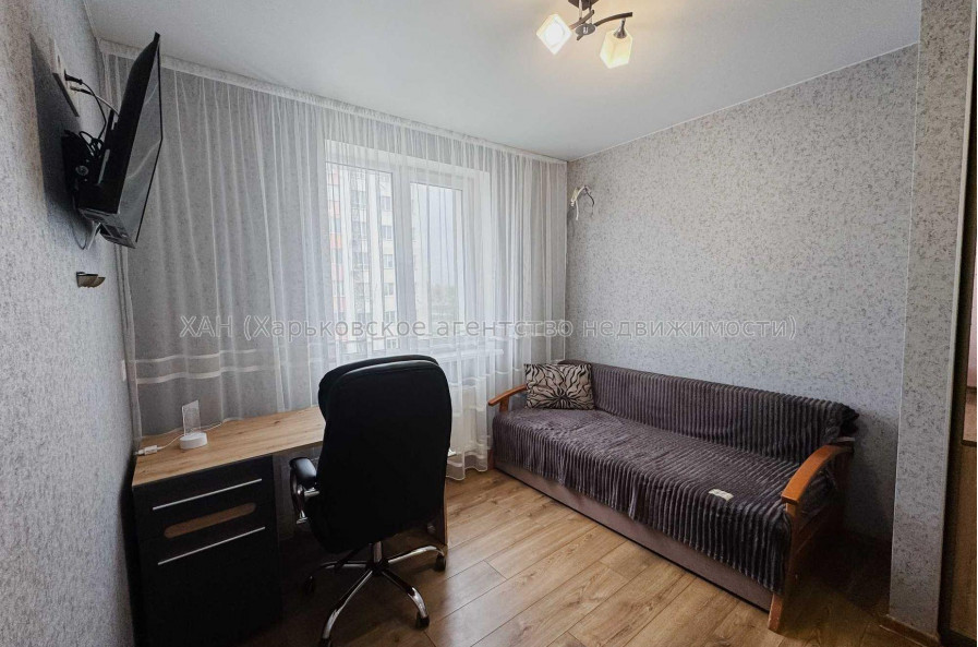 Продам квартиру, Мира ул. , 3 кім., 74 м², евроремонт 