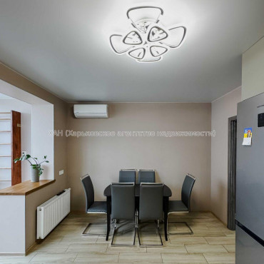 Продам квартиру, Мира ул. , 3 кім., 74 м², евроремонт 