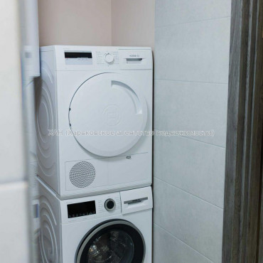Продам квартиру, Мира ул. , 3 кім., 74 м², евроремонт 