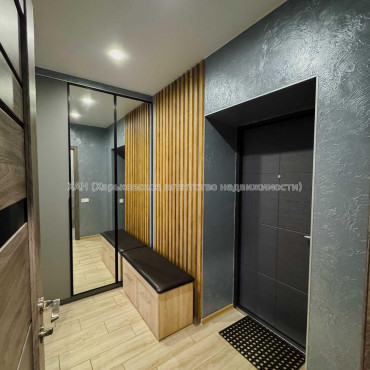 Продам квартиру, Мира ул. , 3 кім., 74 м², евроремонт 