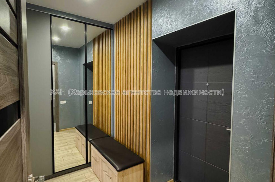Продам квартиру, Мира ул. , 3 кім., 74 м², евроремонт 