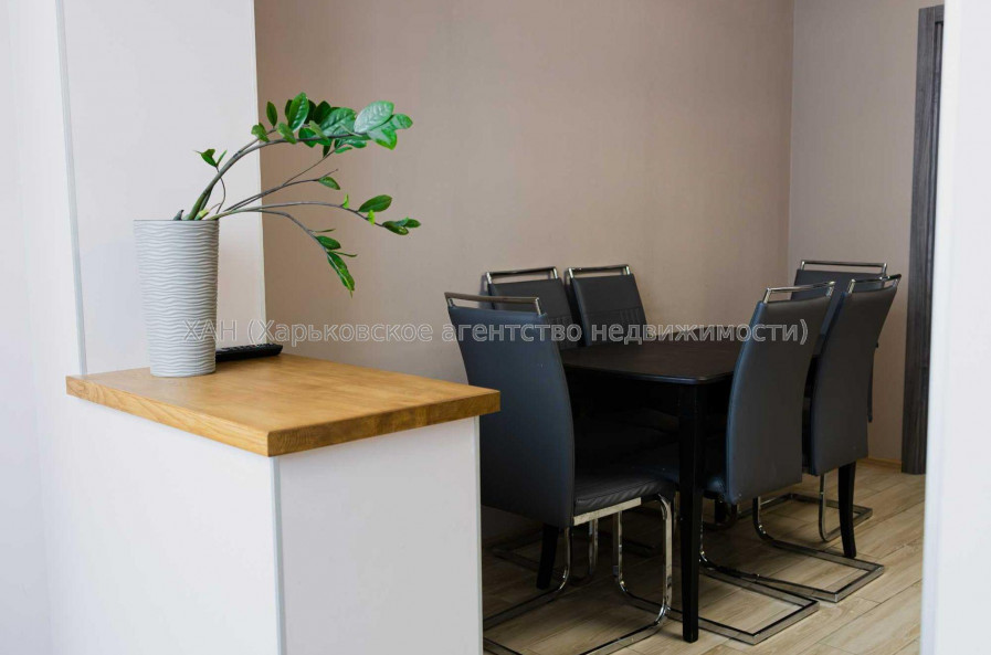Продам квартиру, Мира ул. , 3 кім., 74 м², евроремонт 