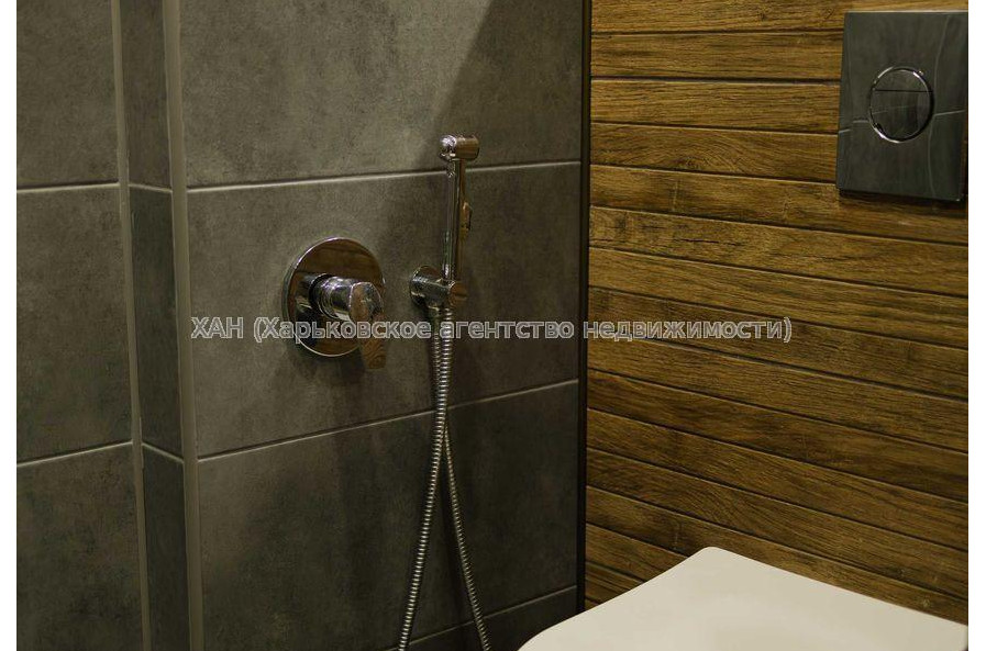 Продам квартиру, Мира ул. , 3 кім., 74 м², евроремонт 
