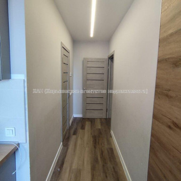 Продам квартиру, Каденюка ул. , 3  ком., 66.60 м², без отделочных работ 