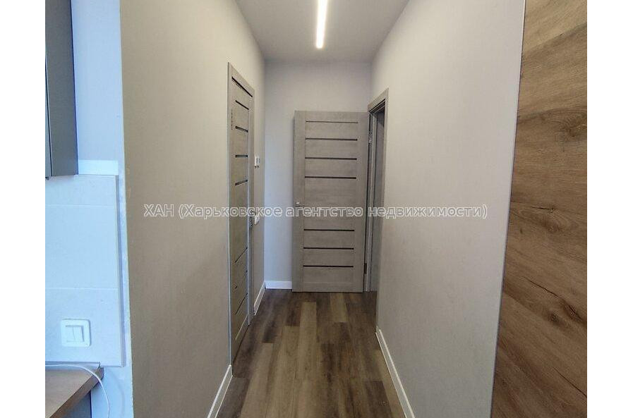 Продам квартиру, Каденюка ул. , 3  ком., 66.60 м², без отделочных работ 