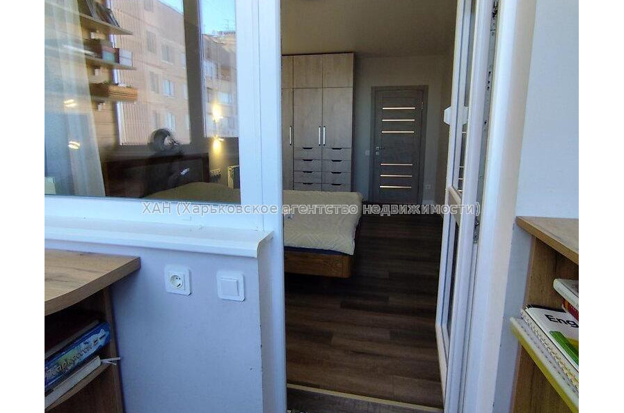 Продам квартиру, Каденюка ул. , 3  ком., 66.60 м², без отделочных работ 