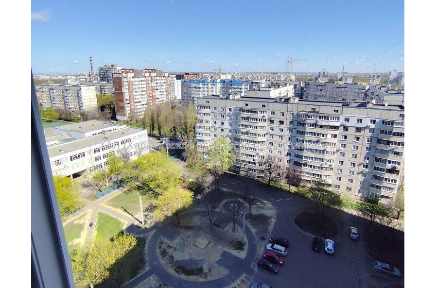 Продам квартиру, Каденюка ул. , 3  ком., 66.60 м², без отделочных работ 