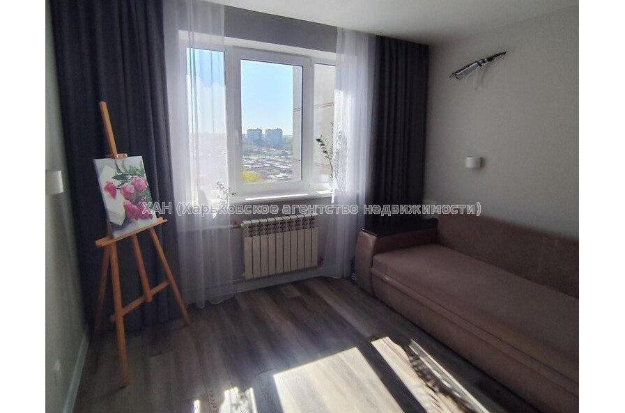 Продам квартиру, Каденюка ул. , 3  ком., 66.60 м², без отделочных работ 