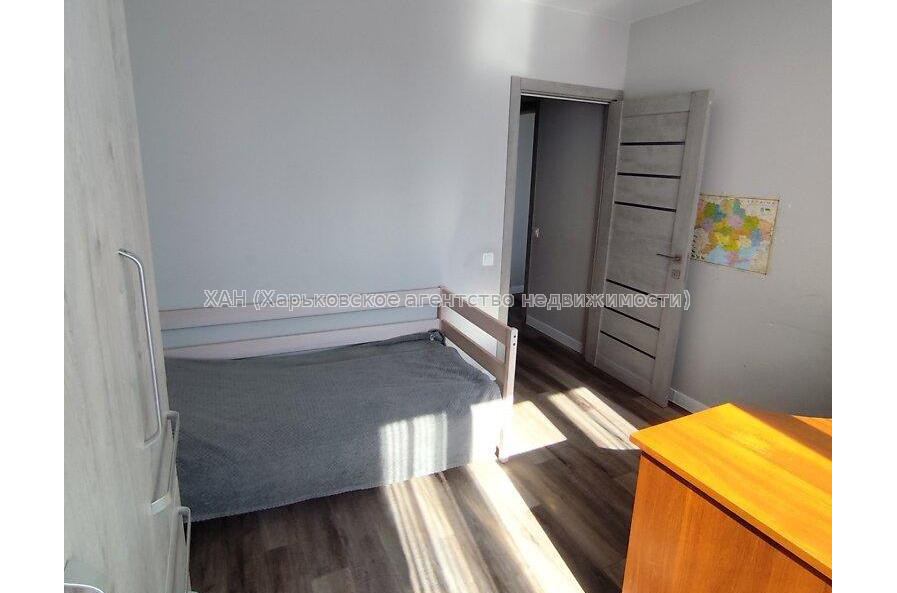 Продам квартиру, Каденюка ул. , 3  ком., 66.60 м², без отделочных работ 