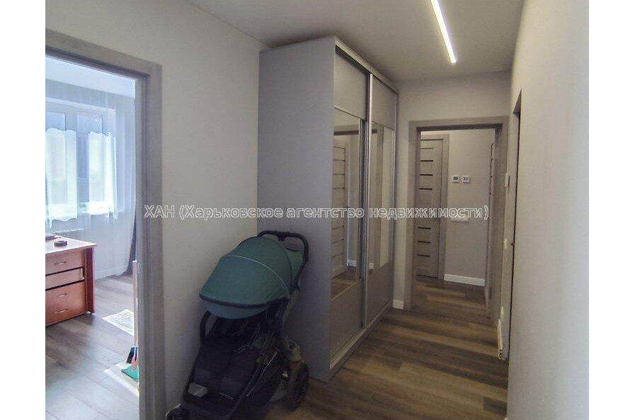 Продам квартиру, Каденюка ул. , 3  ком., 66.60 м², без отделочных работ 