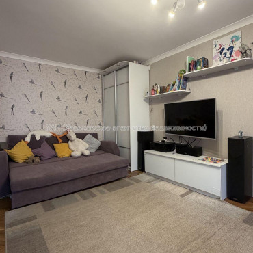 Продам квартиру, Каденюка ул. , 2  ком., 46 м², евроремонт 