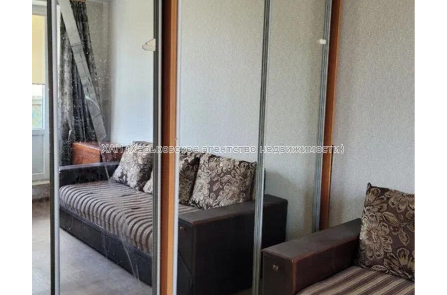 Продам квартиру, Молочная ул. , 1  ком., 27 м², советский ремонт 